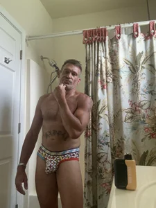 Pegasus0401 Looking Pic