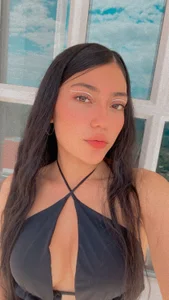 hazel_lee_ross Public Immagine  4