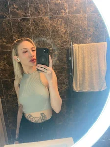 Eyes0ffMe Public Pic 3