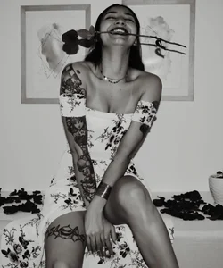 Isis-Blaze B/N vibes Bilde 2