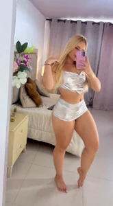 emily_queen2 🩶🩶 Gambar 2