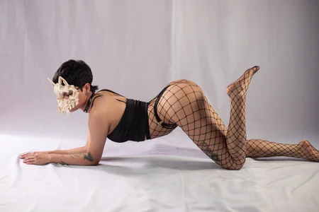 mis medias con encajes *my lace stockings*