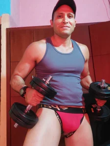 lewislamxxx_hot Public Pic 3