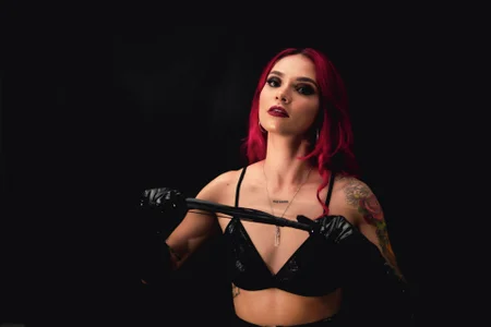 MeganLorensx Let me be your naughty girl 😈🔥 Pic