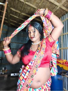 khushaboosexyのSexy photoの 2枚の写真