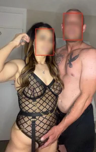 Confidentialcouple_90s Public Pic 2
