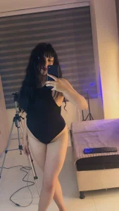 Mishell_22_'s XXX Nude Photo 1