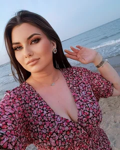 AbbyReedd 🖤 Pic 4