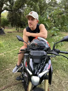 ALANNFERRER 🏍️ Foto 8