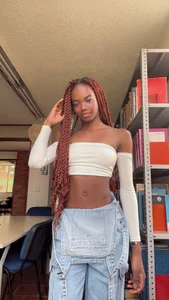 Ririblonde1 In the library I look beautiful and sexy 😏 Foto 3