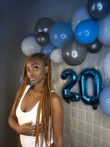 ahvi_ebony my birthday 20 ♥ Pic