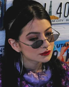 AntonellaEscudero Kiss & Tell 💋 Pic