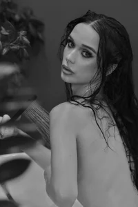 EllyMaysの😶‍🌫️の枚の写真