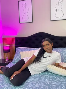 Mia_kheleer Public Pic 3