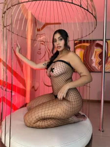 AmbarJames_ I'm all yours Hình 6