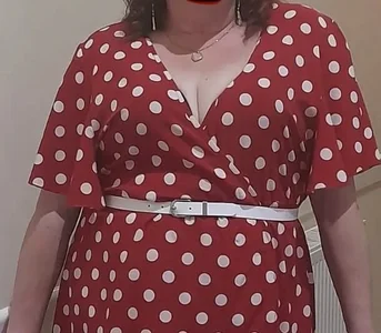 Curvy_Coral50 Take a peek slika