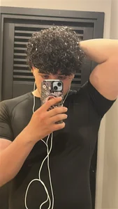 thomssyshelvy Public Immagine 