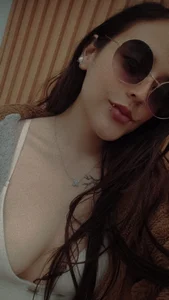 lily_brooks_ Public slika 5