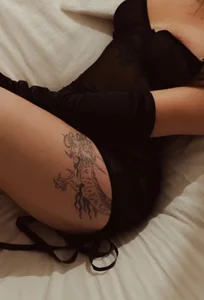 bitchpeace_: More of me♥️ ( 2 фото)