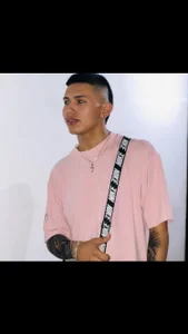 me de Scook_Gray_  Imagens