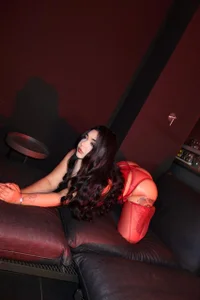 BeccaLenss Becca Pic 2