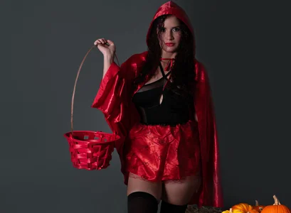 ThaliaCross Halloween Pic 2