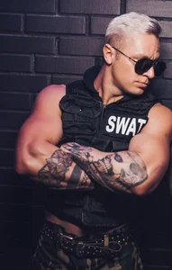 NickHOWLEN HoT mee!! Bilde 3