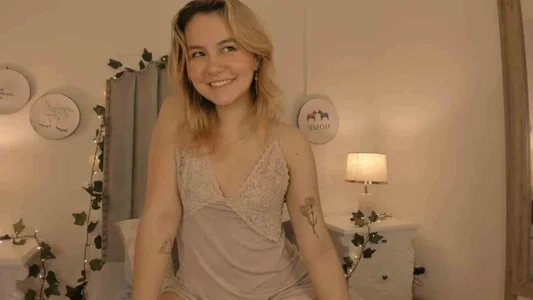 Sara__Williams You pretty girl Pic 2