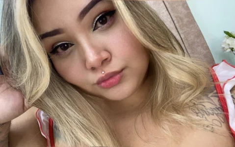 Evaverse_95 Blondie BBW  3. fénykép