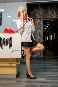 Zhally_Dee Linda Emyli is a secretary  5. fénykép