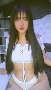 amy_lopez0 White Pic