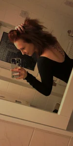 AlinaFoxyy Public Foto 2