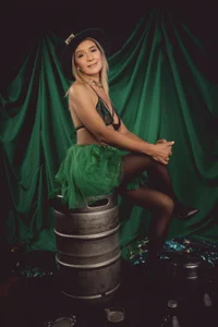 Issa_Milf__ HAPPY ST. PATRICK'S DAY  6টি ছবি