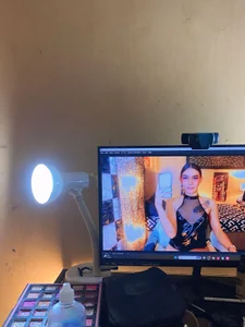 AsianLuna Public Foto