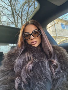 EmilyTrix Public Gambar 4