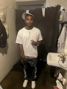 Dropdingo: Public ( 5 фото)