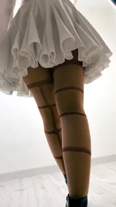 MollyBramspretty legs图片 6