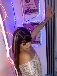 Public de laudys_valeria  2 Imagens