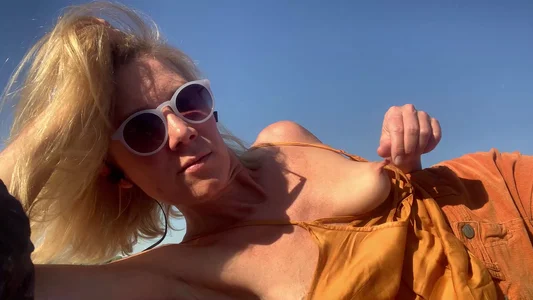 Lola_Belgium Small tits in the sun Pic 4