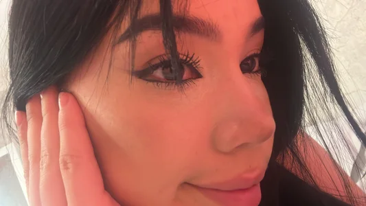 ambar_midnigth Stare intently ❤️‍🔥 . fénykép