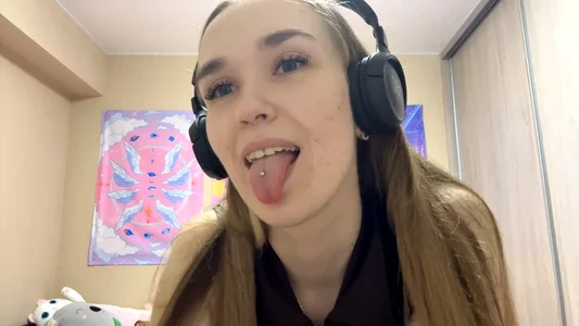 Deepthroat with tears de DenitaSpace  Imagens