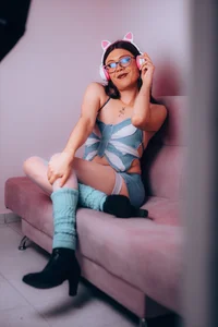 Siena_morales LISTEN TO ME THIS MUSIC Pic 6