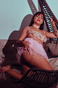 Mia_dreek Hi Mia صورة واحدة|Mia_dreek Hi Mia صورتان|Mia_dreek Hi Mia  2 صور|Mia_dreek Hi Mia  2 صورة