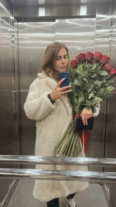 LucyWillow Public Foto