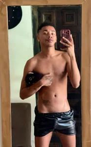 Hottwinkguys album صورة واحدة|Hottwinkguys album صورتان|Hottwinkguys album  2 صور|Hottwinkguys album  2 صورة