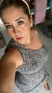 camile_milf This is what this mature woman looks like Bilde 8