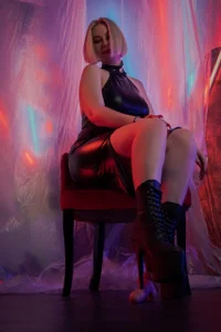 Anna_MaxwellAre you ready to obey?图片 4