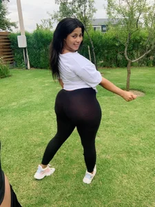 Pictures de CurvyDesire1  3 Imagens