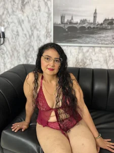 MiaMaturee Sexy mature🥵 Pic 5