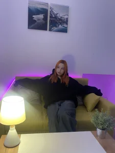 NelleCaram Public Pic 2